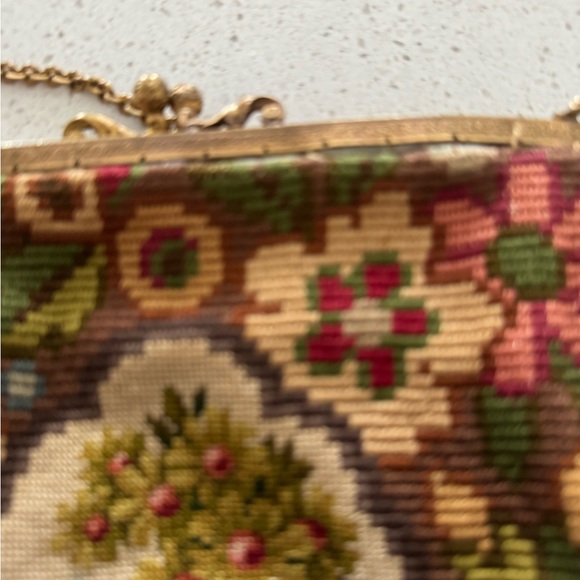 Vintage Floral Needlepoint Kiss-Lock Handbag | Pastoral Scene Brass Frame - Picture 3 of 10